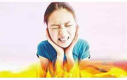 久对长期面对电脑容易上火 应该如何去火呢？.jpg
