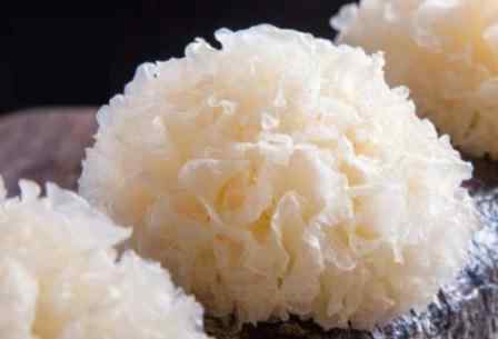 白色食物养肺.jpg 白色食物养肺.jpg