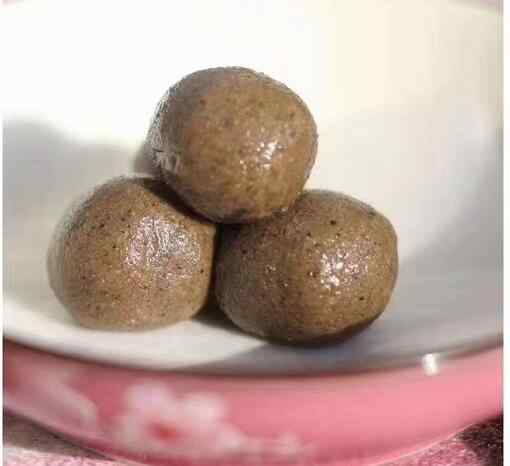 九蒸九晒黑芝麻丸.jpg 九蒸九晒黑芝麻丸.jpg