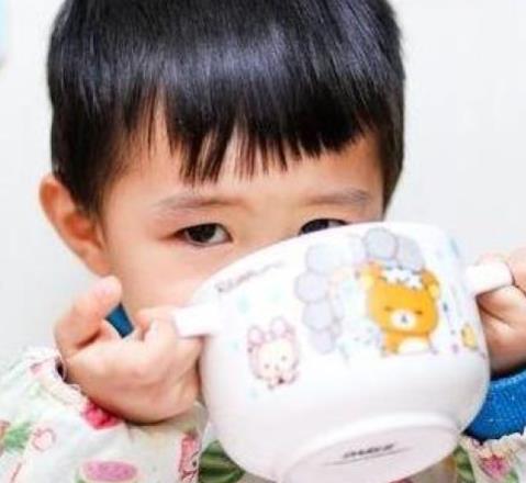 小儿积食、内热可以通过以下几种方式进行调理.jpg 小儿积食、内热可以通过以下几种方式进行调理.jpg