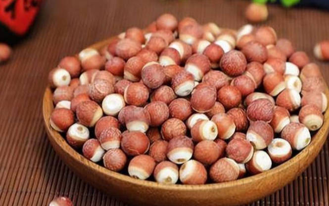 芡实的作用可以补肾.jpg