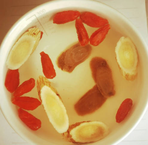 中药材泡茶或煎服.jpg