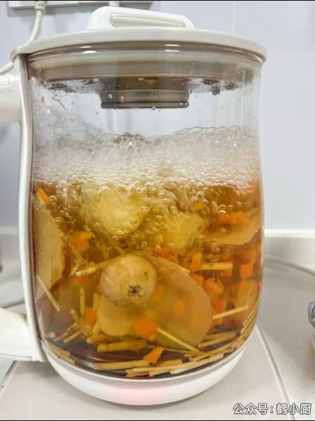 茅根竹蔗水煮水.jpg 茅根竹蔗水煮水.jpg